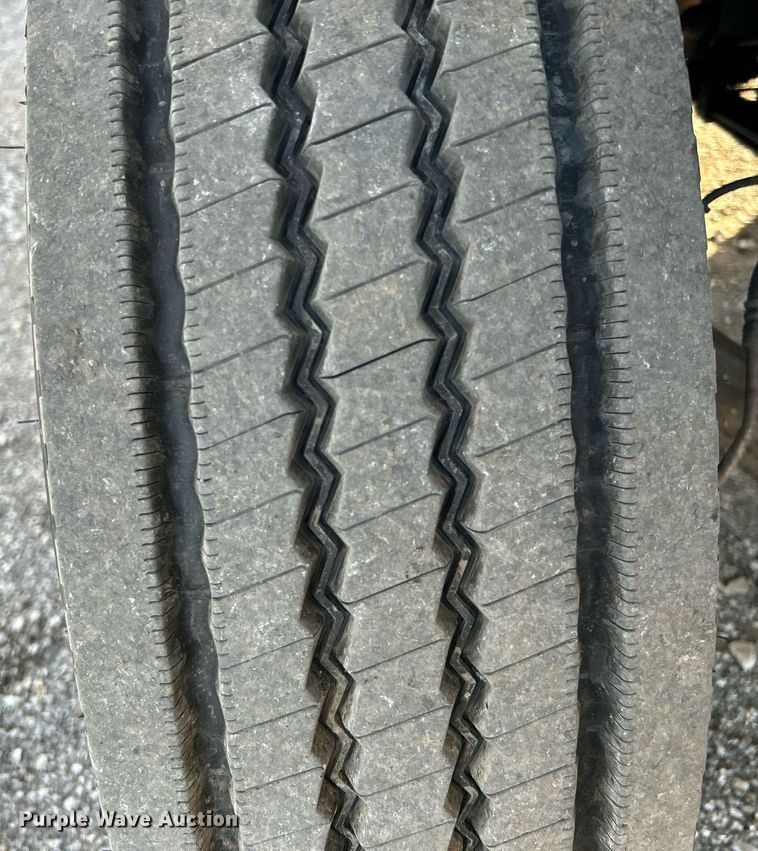 image for item KH9694 2016 Ford F650  box truck