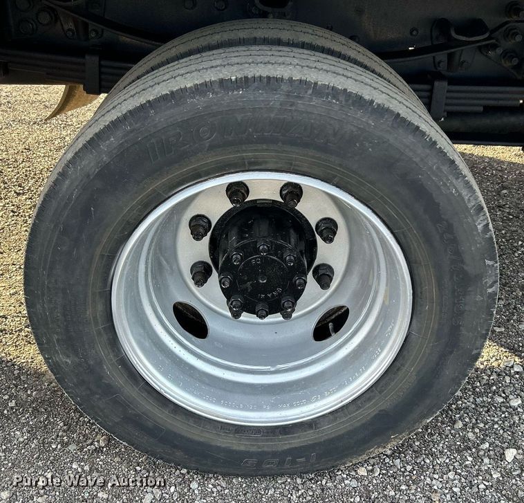 image for item KH9694 2016 Ford F650  box truck