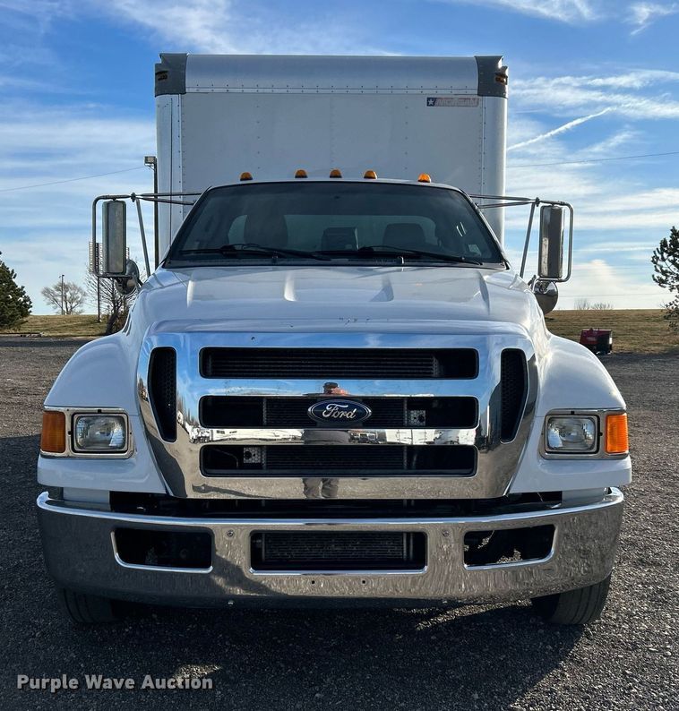 image for item KH9695 2013 Ford F650  box truck