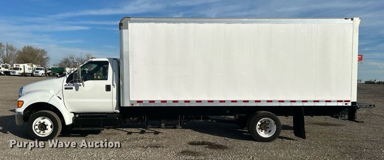 image for item KH9695 2013 Ford F650  box truck