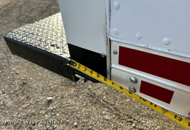 image for item KH9695 2013 Ford F650  box truck