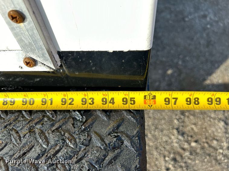 image for item KH9695 2013 Ford F650  box truck