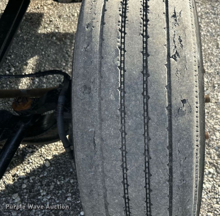 image for item KH9695 2013 Ford F650  box truck