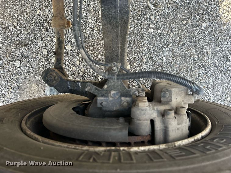 image for item KH9695 2013 Ford F650  box truck