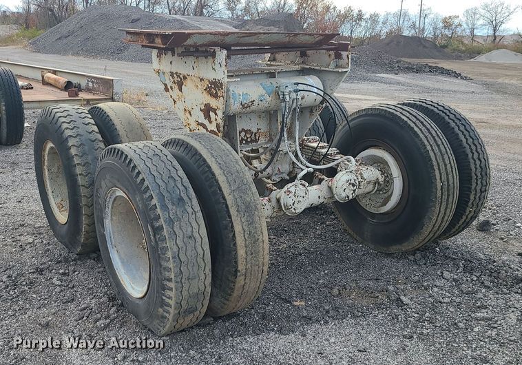 image for item LJ9335 Trailer axle