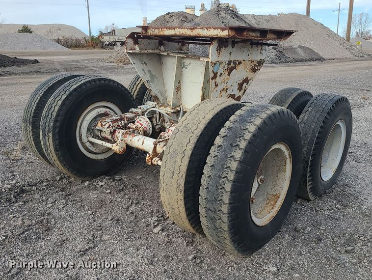 image for item LJ9335 Trailer axle