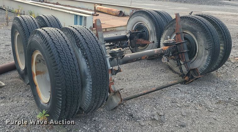 image for item LJ9337 (2) trailer axles