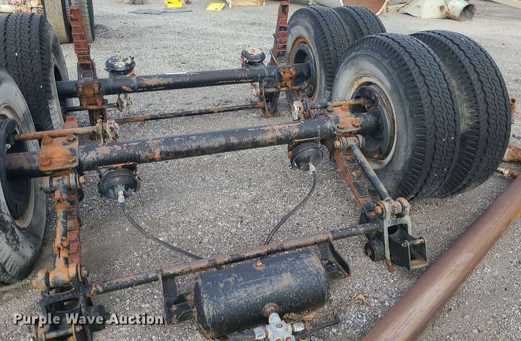image for item LJ9337 (2) trailer axles