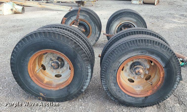 image for item LJ9337 (2) trailer axles
