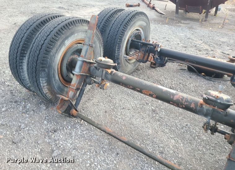 image for item LJ9337 (2) trailer axles