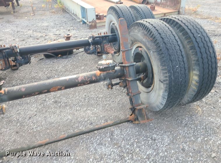 image for item LJ9337 (2) trailer axles