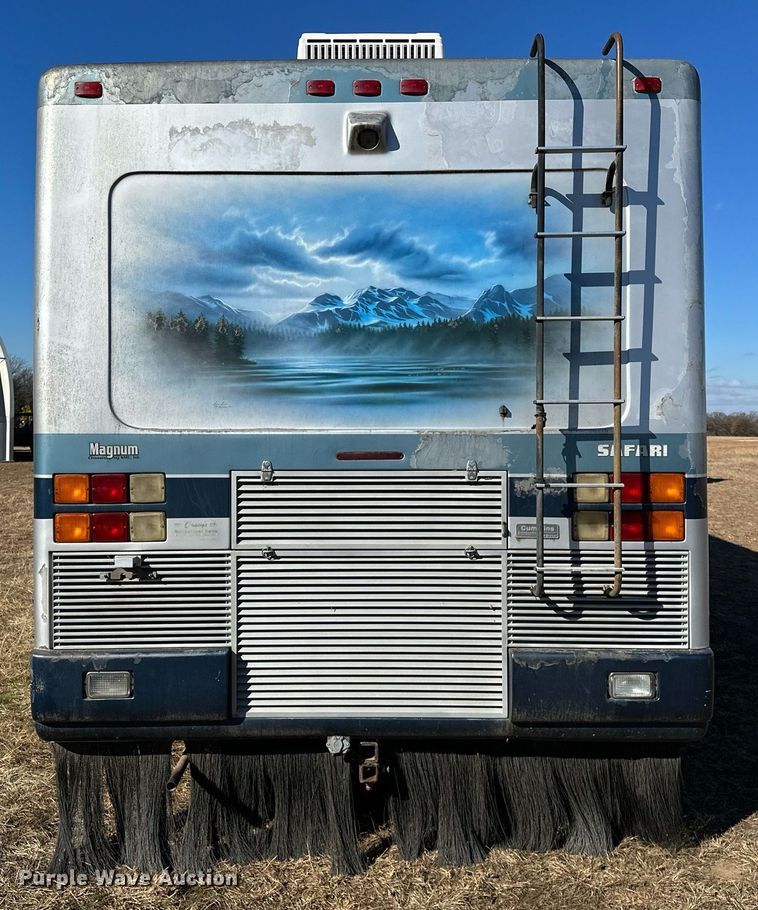 image for item LK9661 1995 Safari Sahara Edition RV