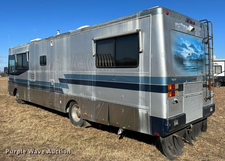 image for item LK9661 1995 Safari Sahara Edition RV