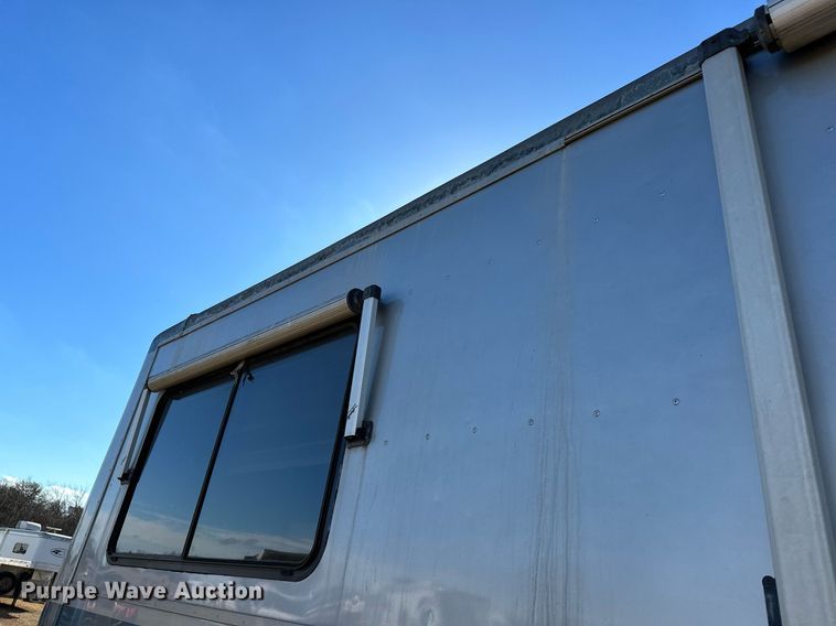 image for item LK9661 1995 Safari Sahara Edition RV