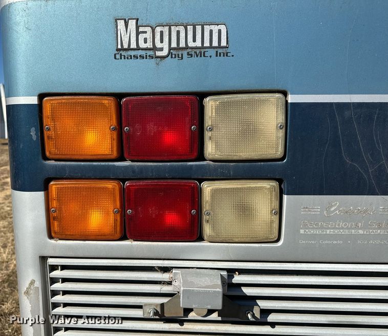 image for item LK9661 1995 Safari Sahara Edition RV