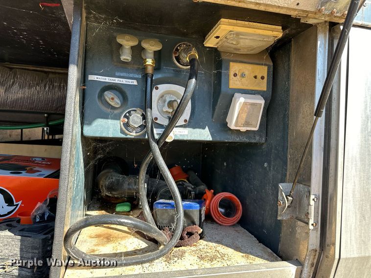 image for item LK9661 1995 Safari Sahara Edition RV