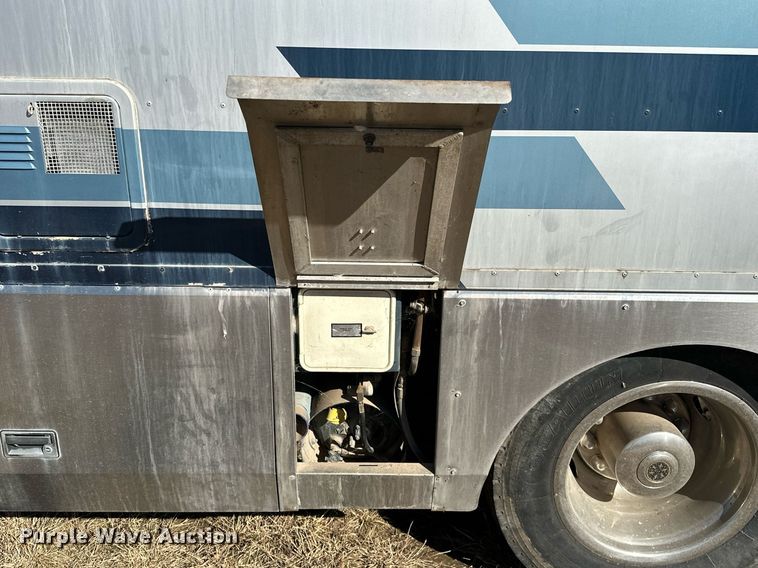 image for item LK9661 1995 Safari Sahara Edition RV