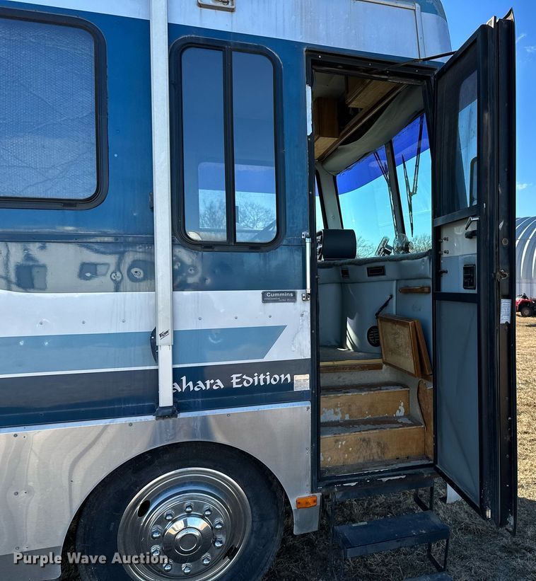 image for item LK9661 1995 Safari Sahara Edition RV