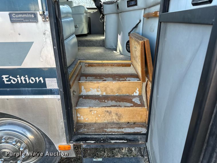 image for item LK9661 1995 Safari Sahara Edition RV