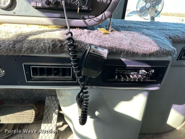 image for item LK9661 1995 Safari Sahara Edition RV