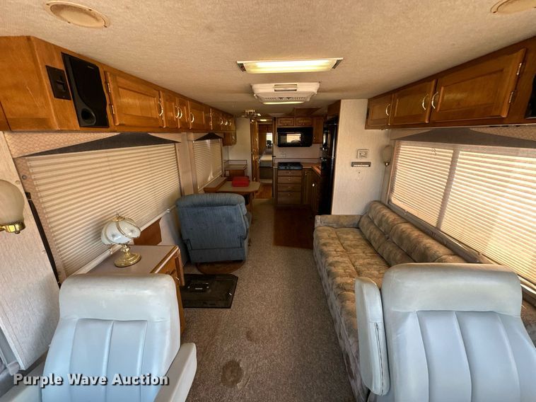 image for item LK9661 1995 Safari Sahara Edition RV