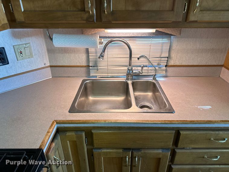 image for item LK9661 1995 Safari Sahara Edition RV