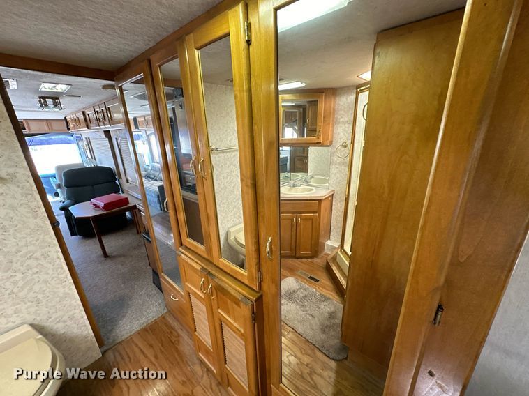 image for item LK9661 1995 Safari Sahara Edition RV