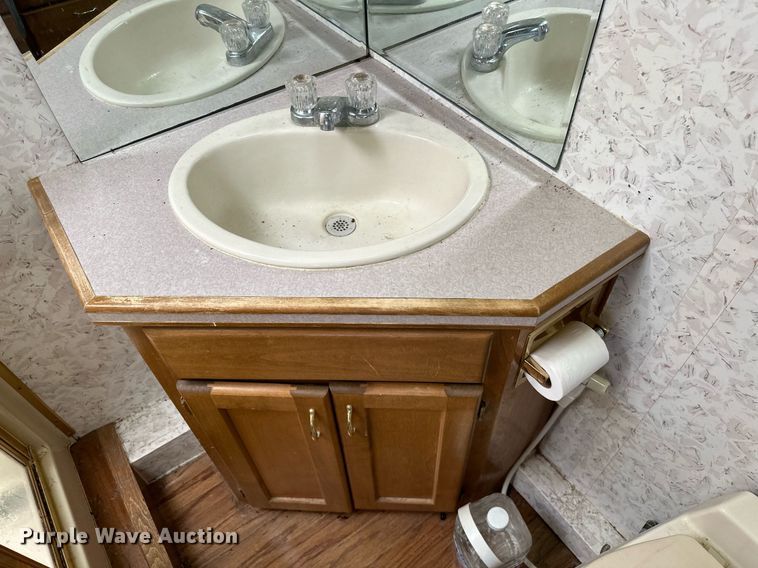 image for item LK9661 1995 Safari Sahara Edition RV