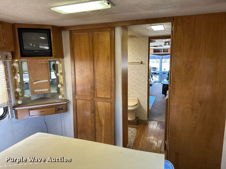 image for item LK9661 1995 Safari Sahara Edition RV