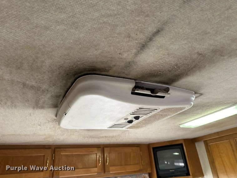 image for item LK9661 1995 Safari Sahara Edition RV