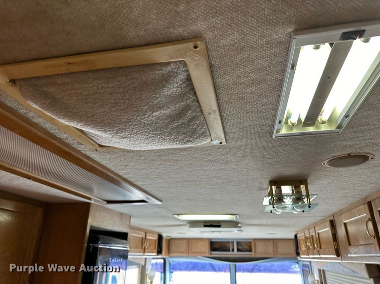 image for item LK9661 1995 Safari Sahara Edition RV