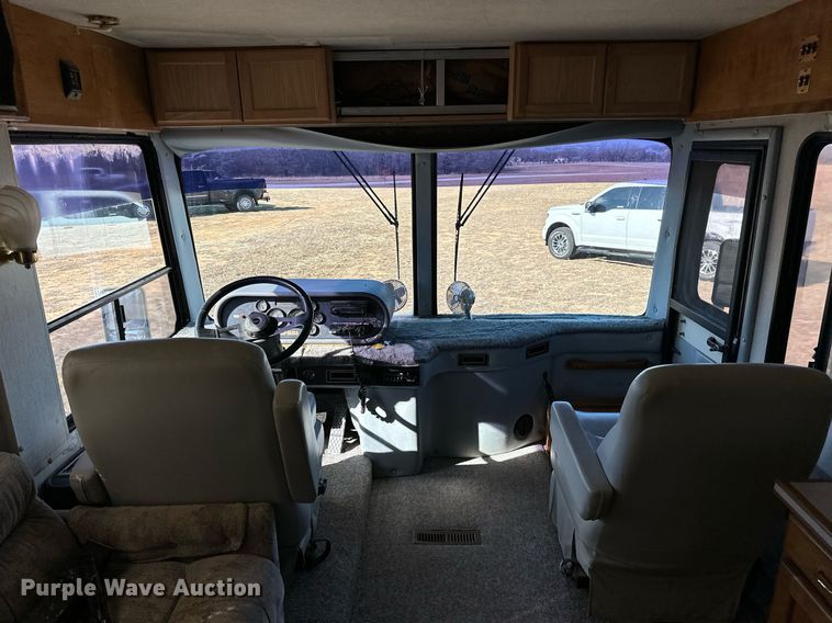 image for item LK9661 1995 Safari Sahara Edition RV