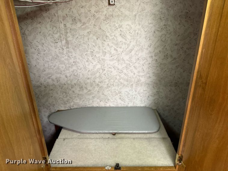 image for item LK9661 1995 Safari Sahara Edition RV