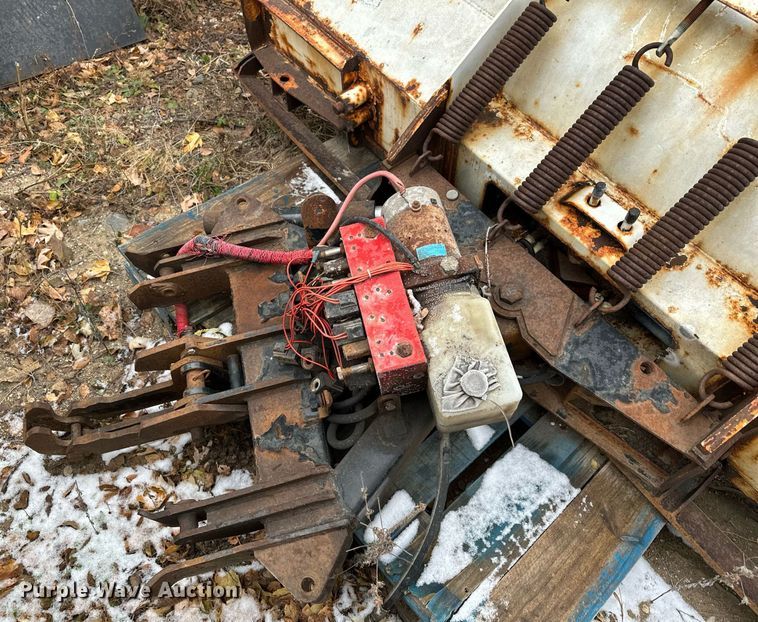 image for item LO9412 (3) snow plows