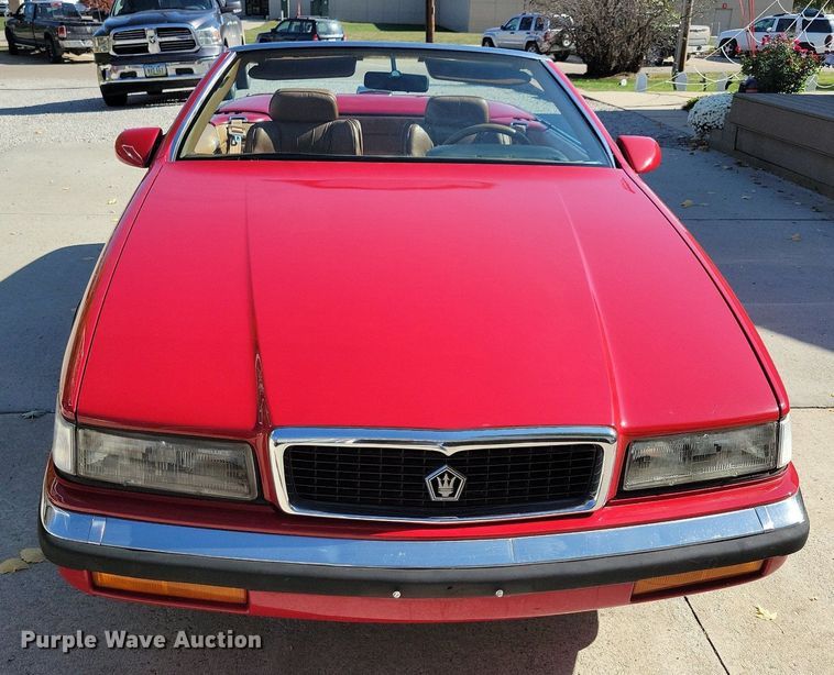 image for item LO9900 1989 Chrysler Maserati  convertible