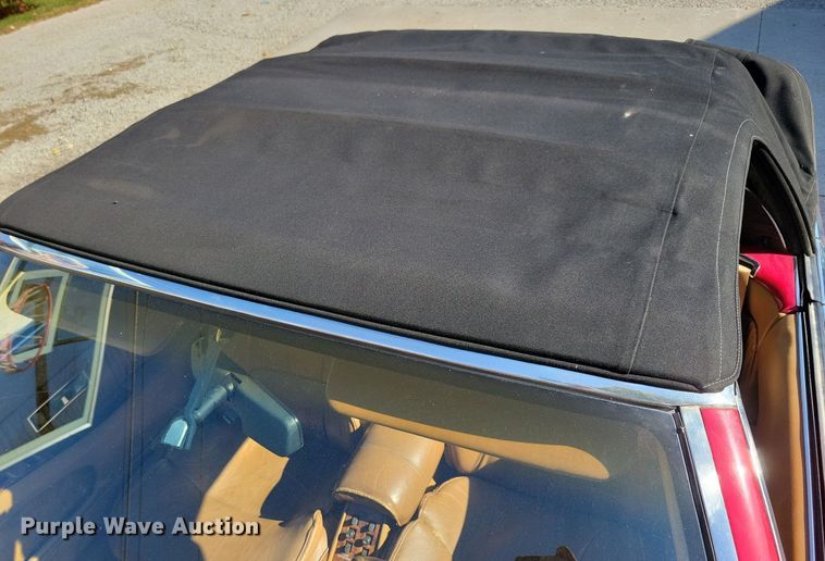 image for item LO9900 1989 Chrysler Maserati  convertible