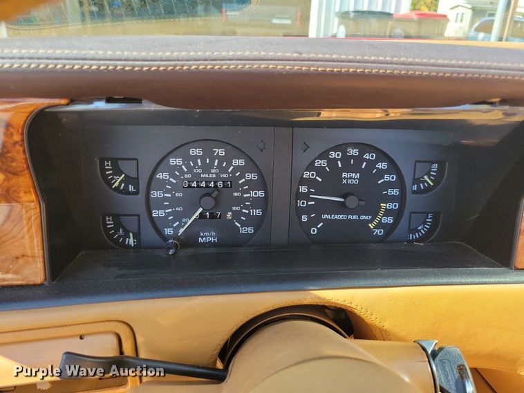 image for item LO9900 1989 Chrysler Maserati  convertible