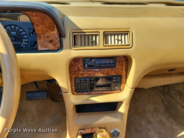 image for item LO9900 1989 Chrysler Maserati  convertible