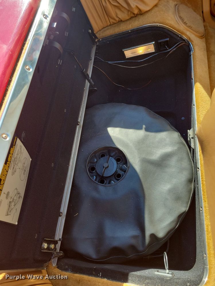 image for item LO9900 1989 Chrysler Maserati  convertible