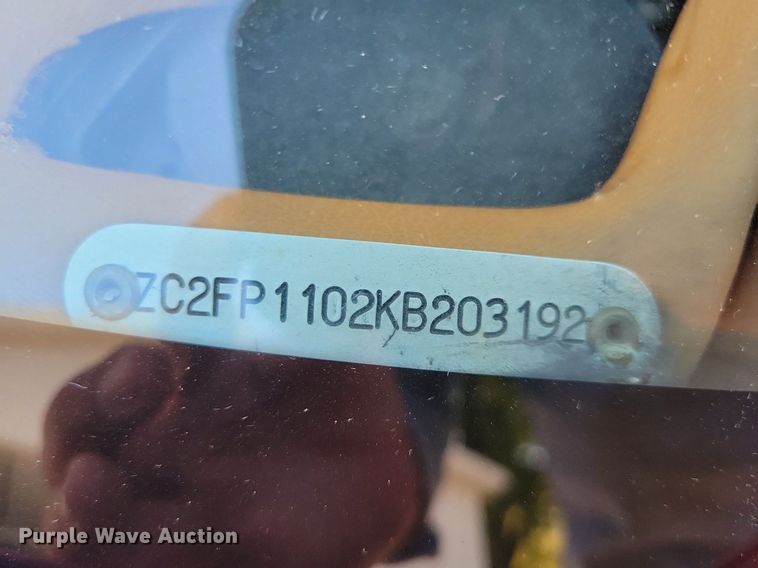 image for item LO9900 1989 Chrysler Maserati  convertible