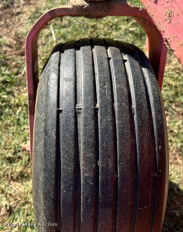 image for item LU9823 DEK Z-Beast 62ZB  ZTR lawn mower