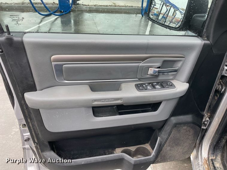 image for item LV9265 2020 Dodge Ram 1500  Crew Cab pickup truck