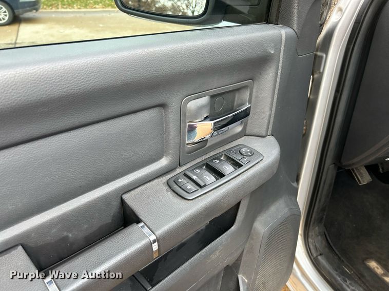 image for item NE9603 2009 Dodge Ram 1500 Crew Cab pickup truck