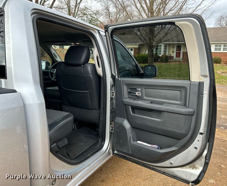 image for item NE9603 2009 Dodge Ram 1500 Crew Cab pickup truck