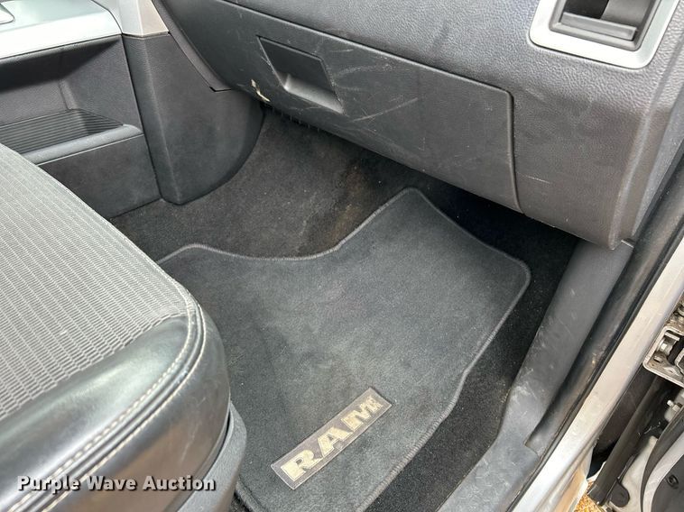 image for item NE9603 2009 Dodge Ram 1500 Crew Cab pickup truck