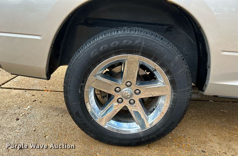 image for item NE9603 2009 Dodge Ram 1500 Crew Cab pickup truck