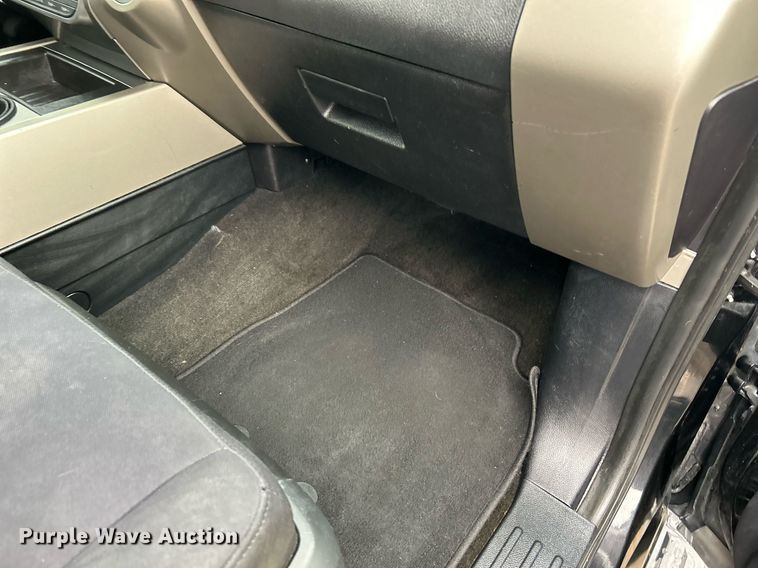 image for item NE9631 2015 Ford Expedition EL XLT  SUV