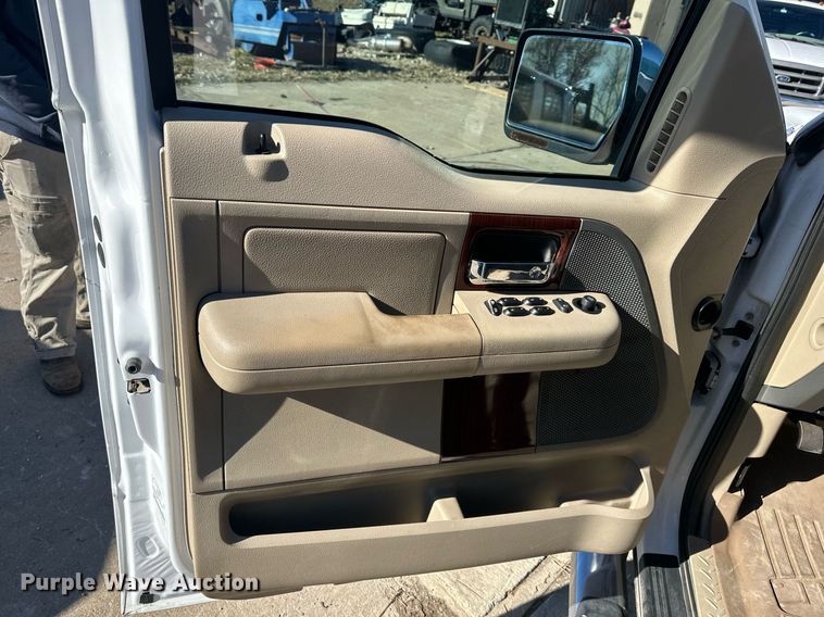 image for item NL9309 2008 Ford F150 SuperCrew pickup truck