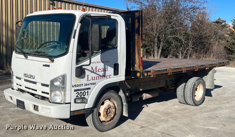 image for item NN9326 2012 Isuzu NPR flatbed truck