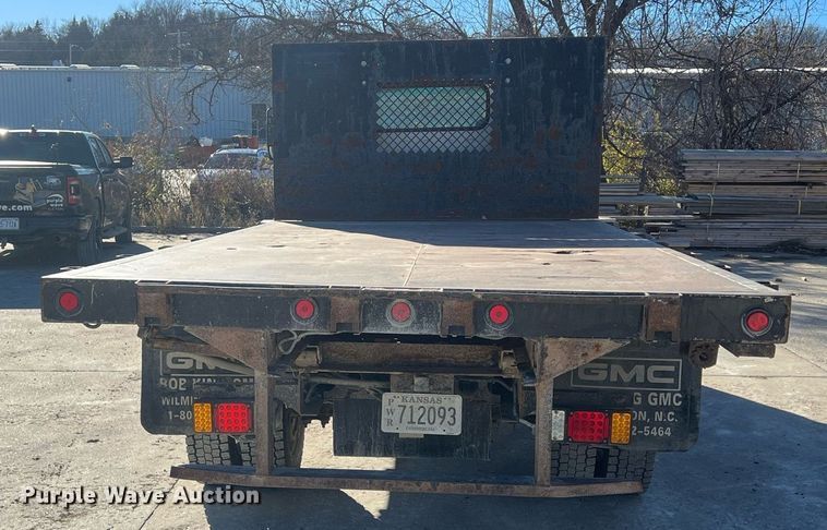 image for item NN9326 2012 Isuzu NPR flatbed truck